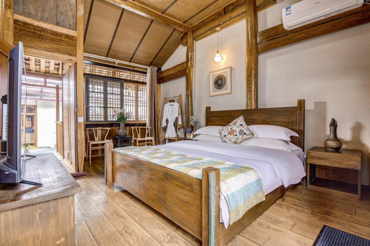 Dream Bay Hotel Tengchong Bagian luar foto